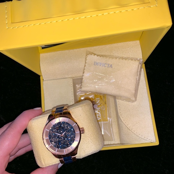Invicta Accessories - NWOT Invicta Watch
